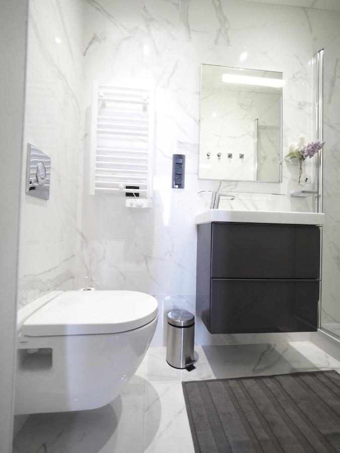 Superbe Appartement Independant En Centre Ville Vichy Eksteriør billede